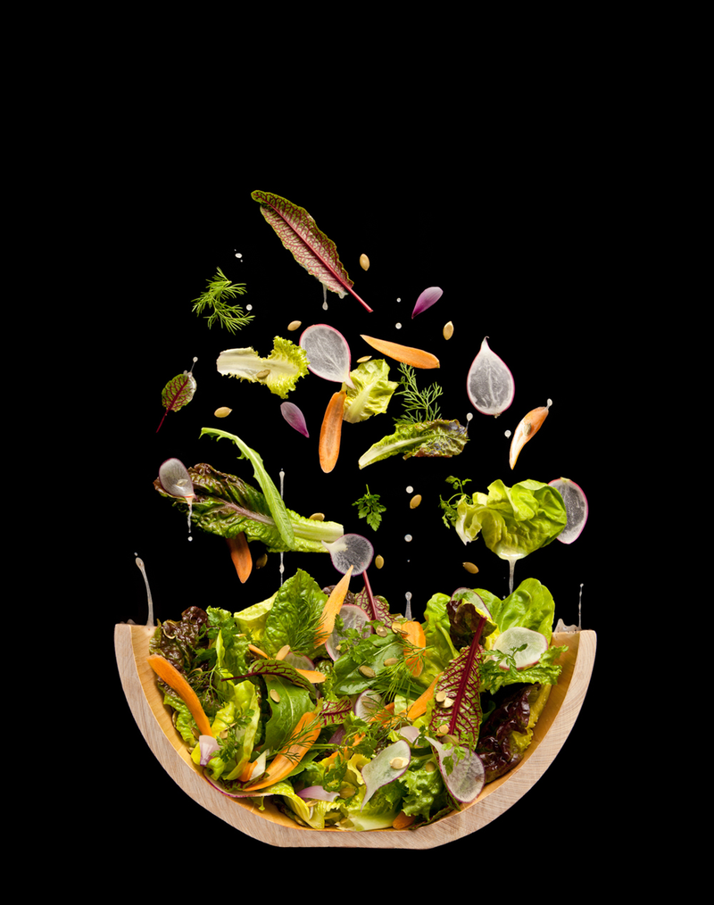 Illustration for article titled Cool pictures of food cut in half while it is cooking